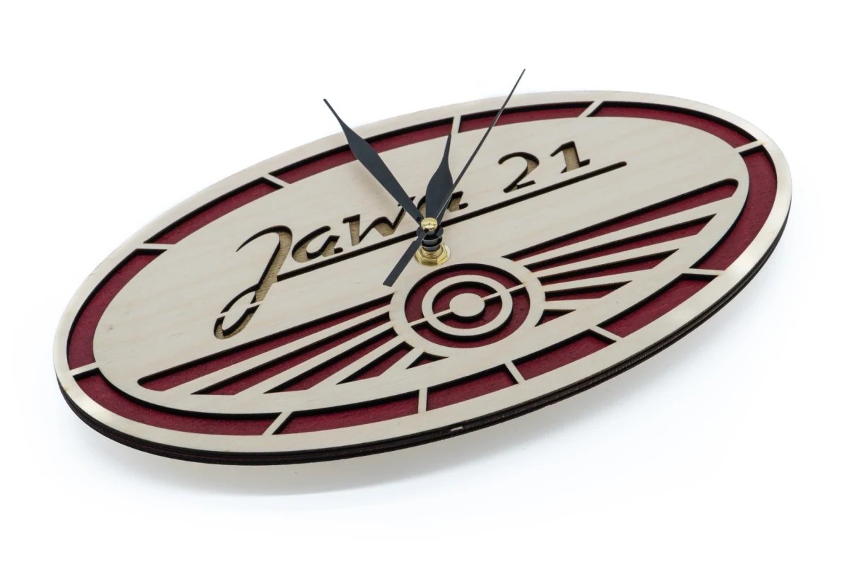 Hölzerne Uhr Logo Jawa 21
